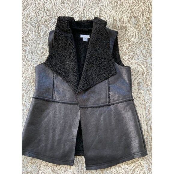 Liz Claiborne Tops - Liz Claiborne Black Vest (Size L)
